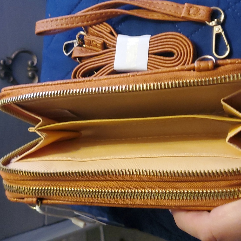 Wallet - Picture 5 of 8